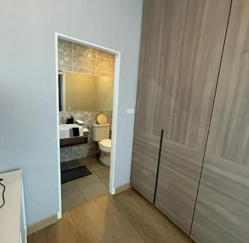 Entire House Donmueang Airport Villa *